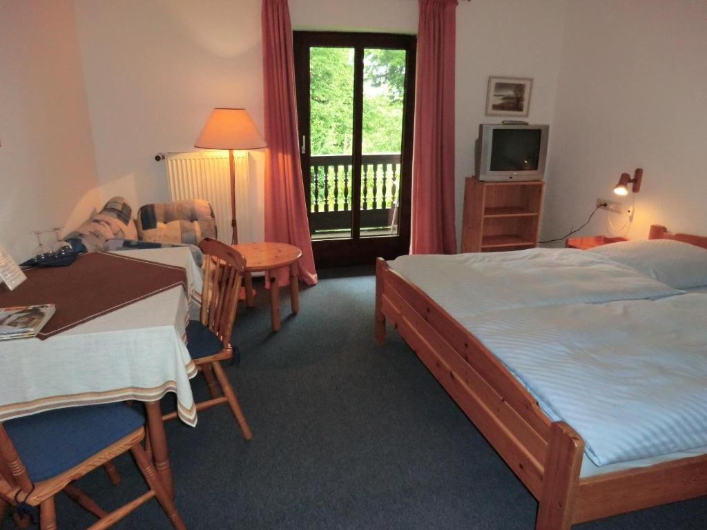 באד גריסבאך Hotel Garni Rottaler Hof חדר תמונה